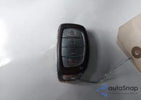 2018 Hyundai Elantra Value Edition z USA, uszkodzony, nr VIN 5NPD84LF2JH291249